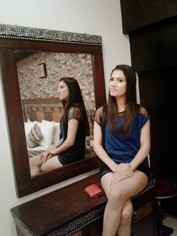 SANIYA-indian Model +, Bahrain call girl, Foot Fetish Bahrain Escorts - Feet Worship